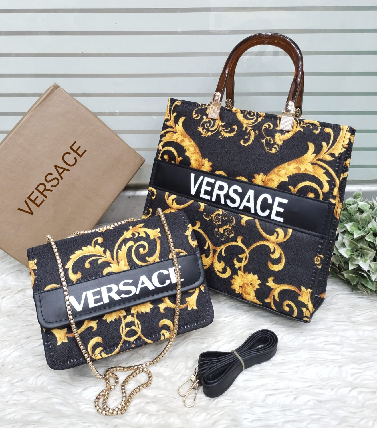 Versace duo