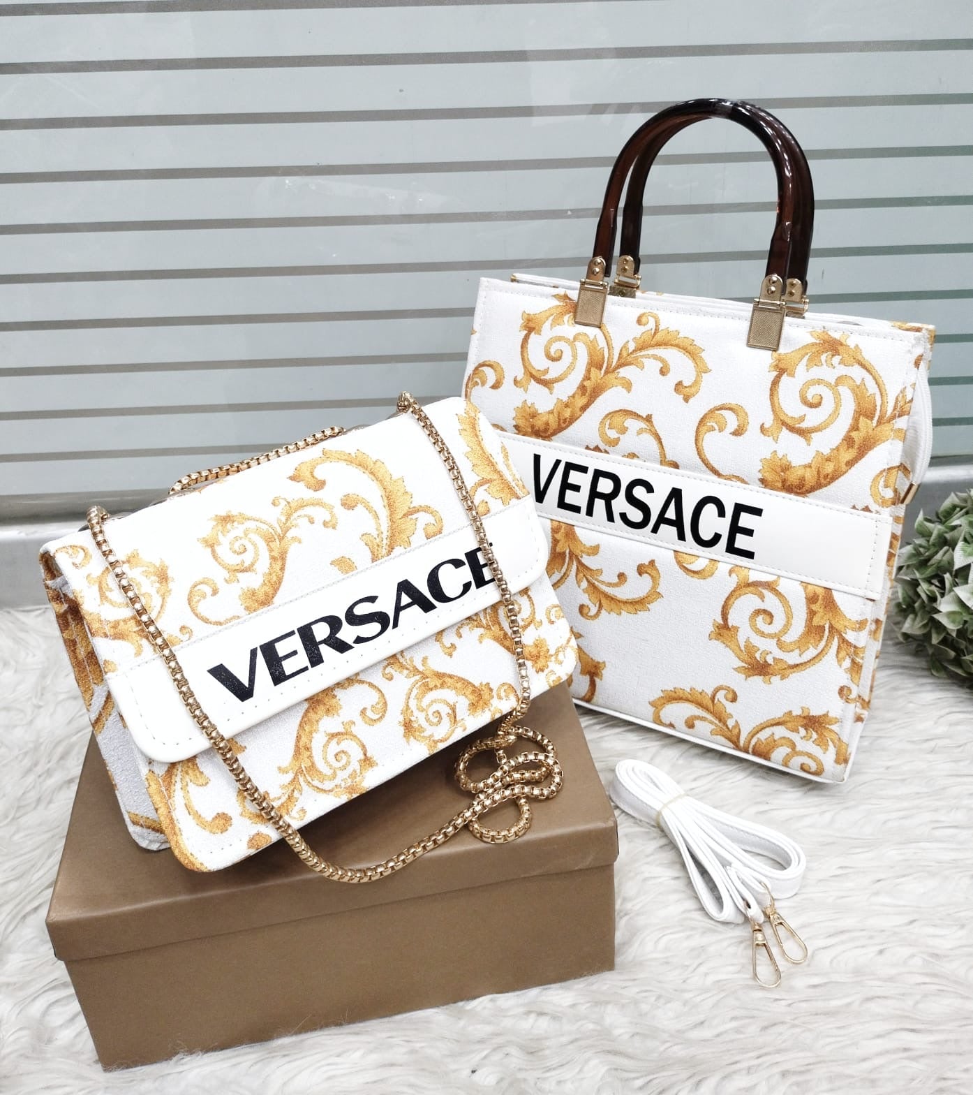 Versace duo